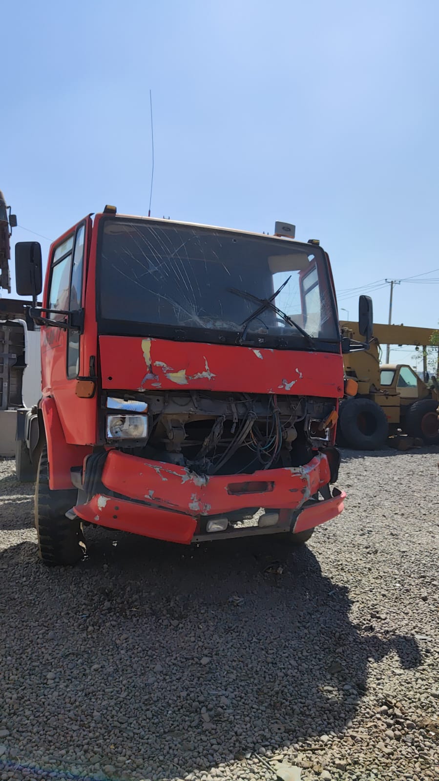 Puerta Ford CARGO  USADA